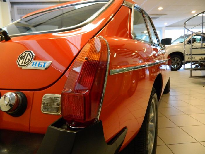 MG MGB 1.8 B GT Sports Petrol Red