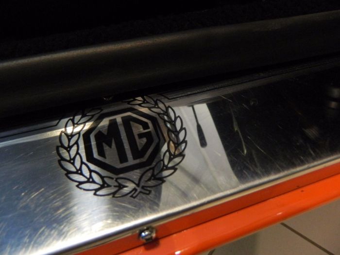 MG MGB 1.8 B GT Sports Petrol Red