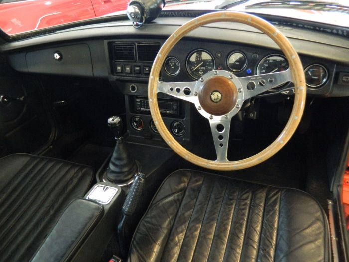 MG MGB 1.8 B GT Sports Petrol Red