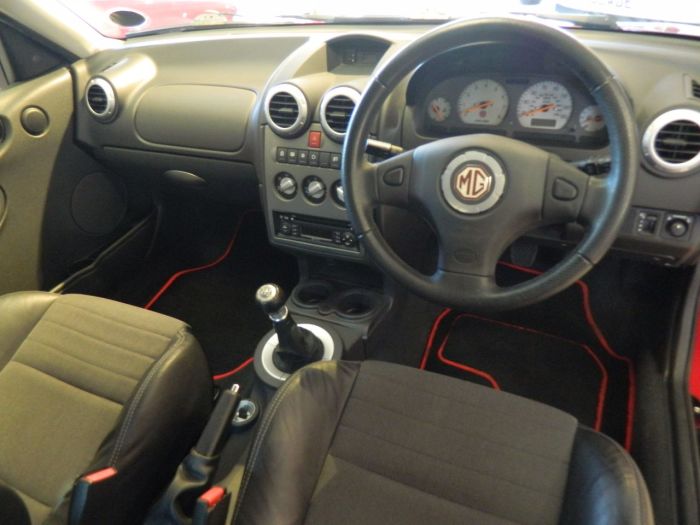 MG ZR 1.4 105 Trophy SE 3dr Hatchback Petrol Red