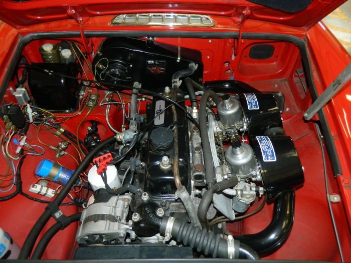 MG MGB 1.8 ROADSTER Sports Petrol Tartan Red