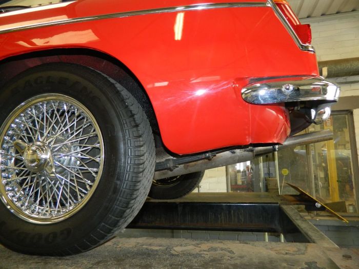 MG MGB 1.8 ROADSTER Sports Petrol Tartan Red