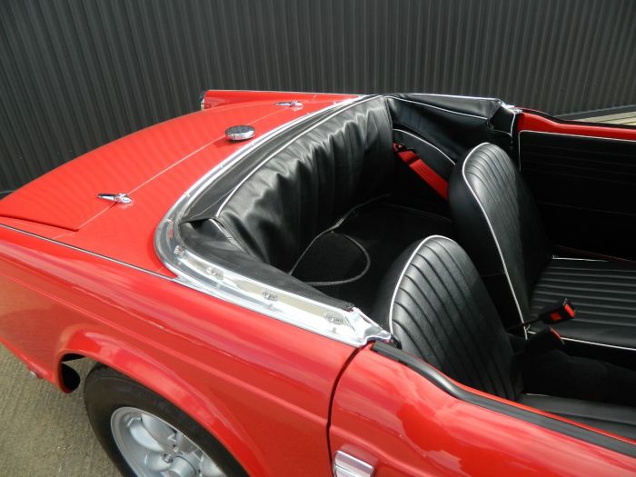 Triumph TR4 2.1 Convertible Petrol Red
