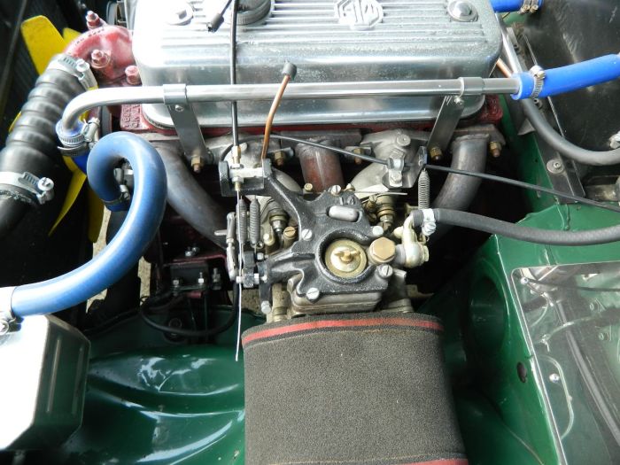 MG MGB 1.8 ROADSTER Sports Petrol British Racing Green