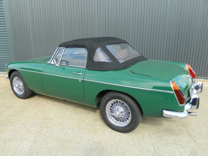 MG MGB 1.8 ROADSTER Sports Petrol British Racing Green