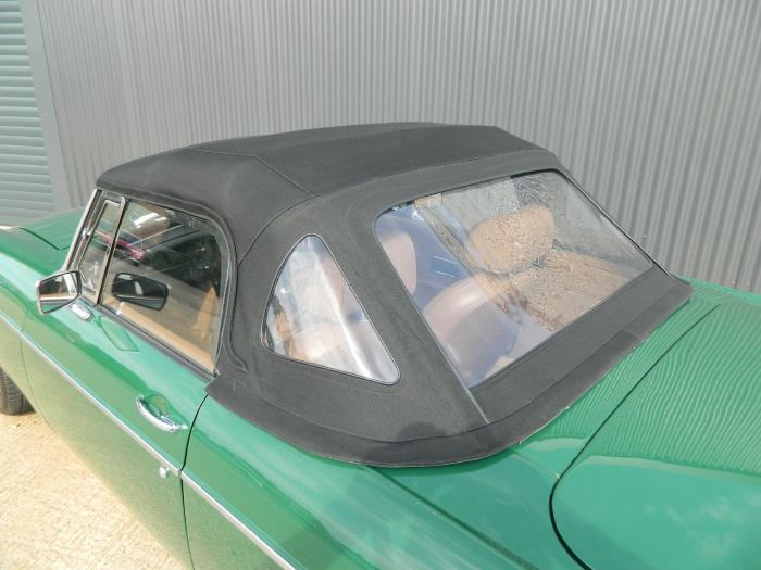 MG MGB 1.8 ROADSTER Sports Petrol British Racing Green