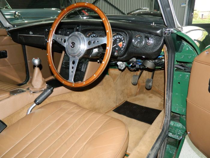 MG MGB 1.8 ROADSTER Sports Petrol British Racing Green