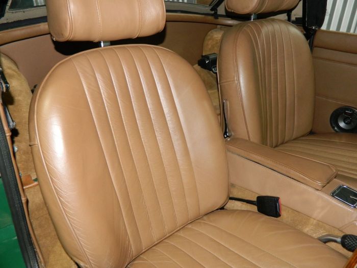 MG MGB 1.8 ROADSTER Sports Petrol British Racing Green