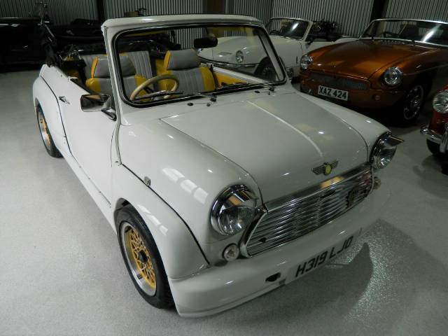 Rover Mini 1.0 Convertible Petrol Old English White