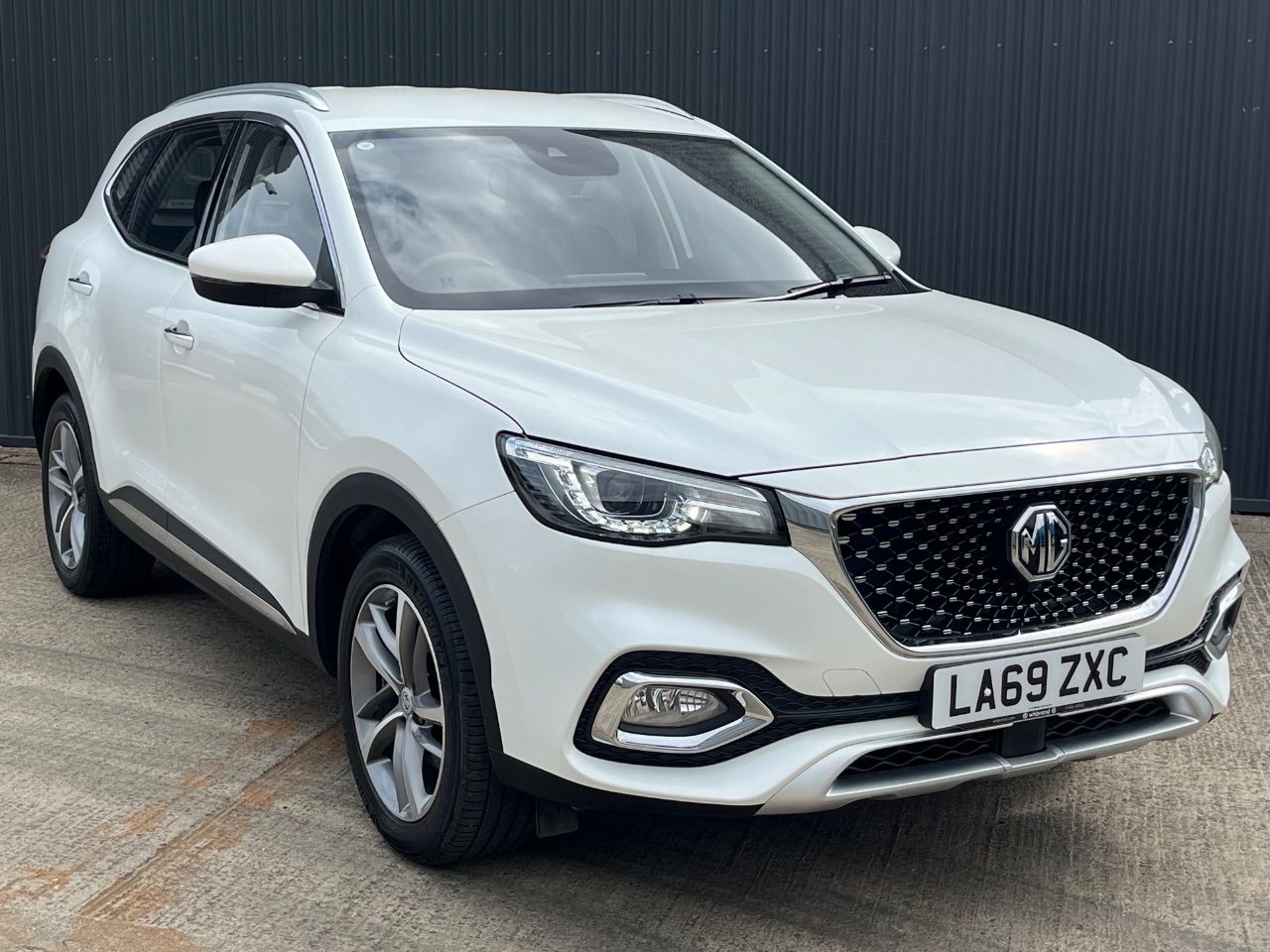 2020 MG Motor UK HS