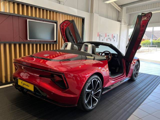 2026 MG Motor UK Cyberster 0.0 375kW GT Dual Motor 77 kWh 2dr AWD Auto