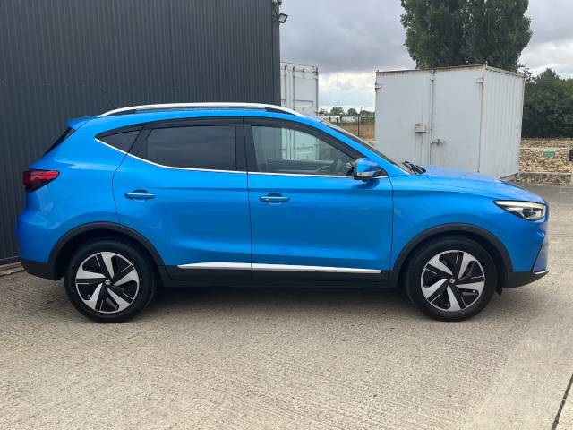 2022 MG Motor UK ZS 0.0 Trophy Connect EV Long Range 73kWh