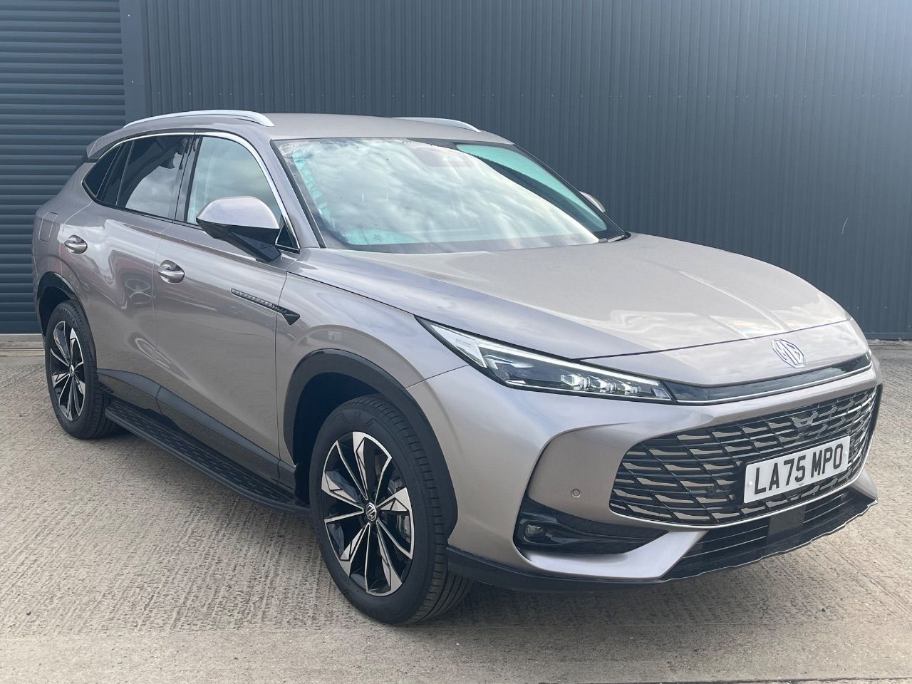 2025 MG Motor UK HS