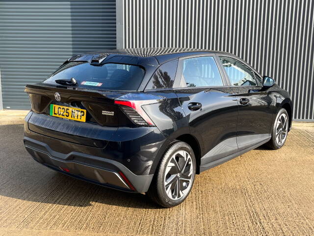 2025 MG Motor UK Mg4 0.0 150kW SE EV Long Range 64kWh 5dr Auto