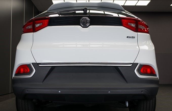MG GS CHROME TAILGATE FINISHER