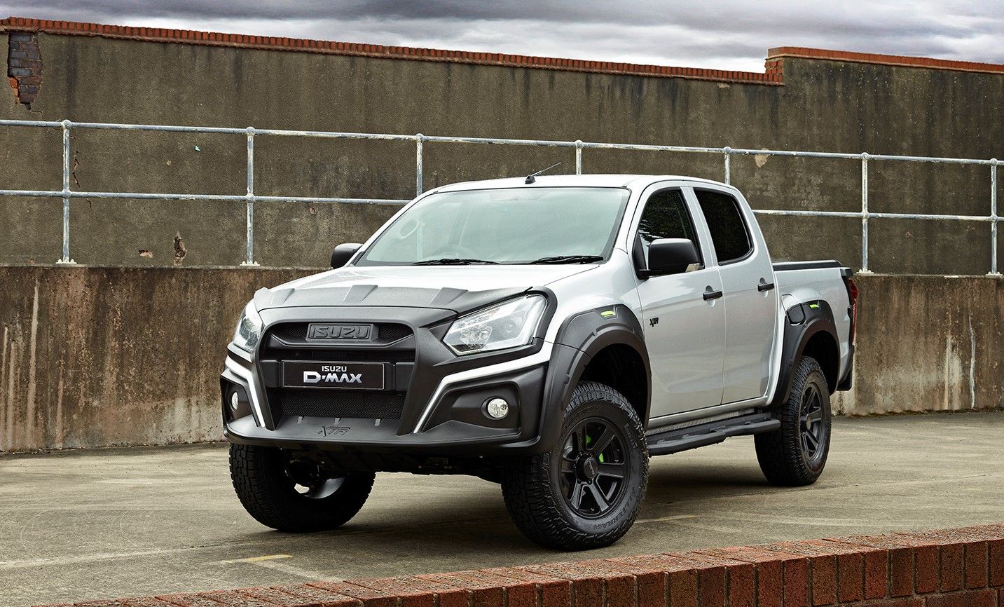 INTRODUCING THE D-MAX XTR...
