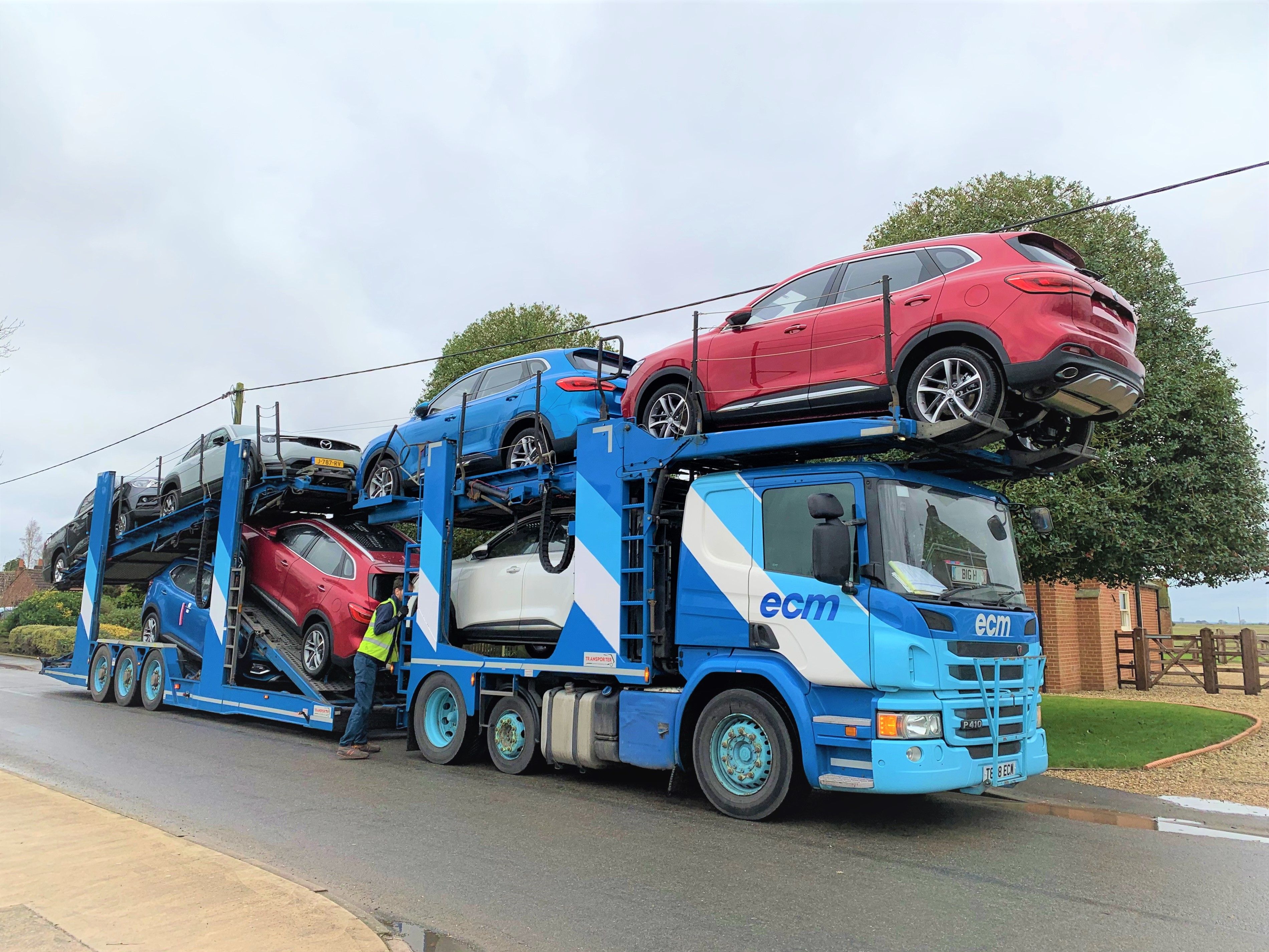 HERE'S YESTERDAY'S DELIVERY OF SOLD VEHICLES...