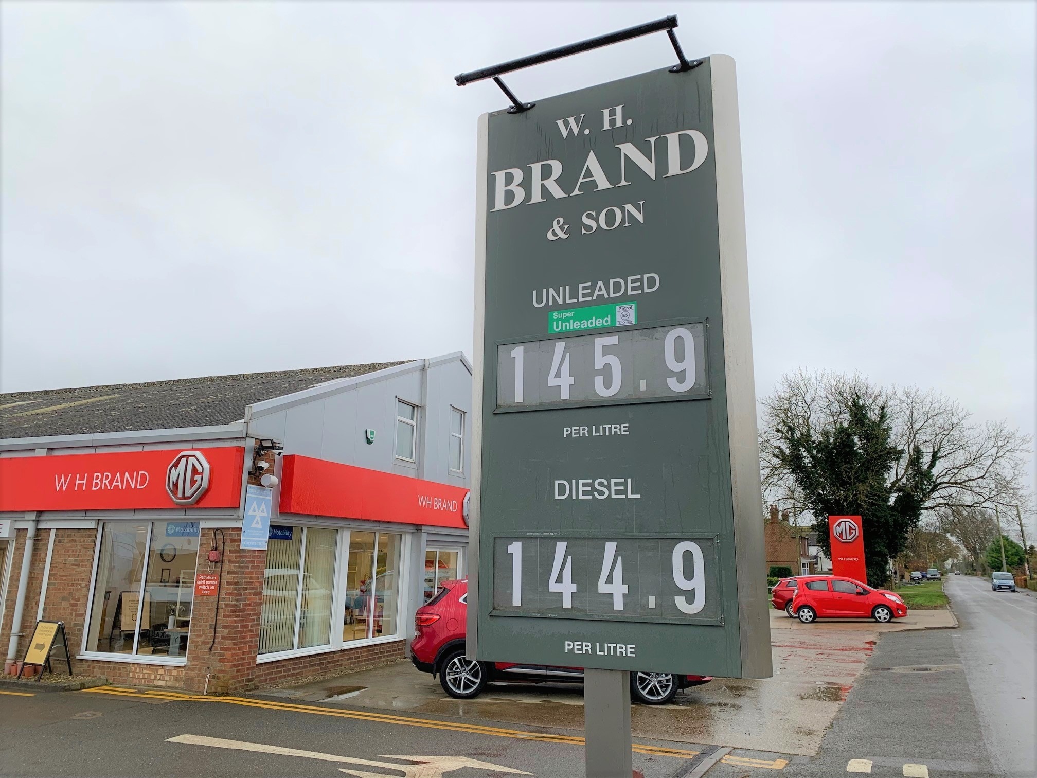 PLEASE NOTE NO FUEL - Mon 10th to Fri 14th