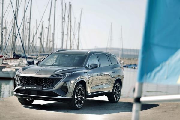 MG becomes official automotive partner of the RYA & the British Sailing Team