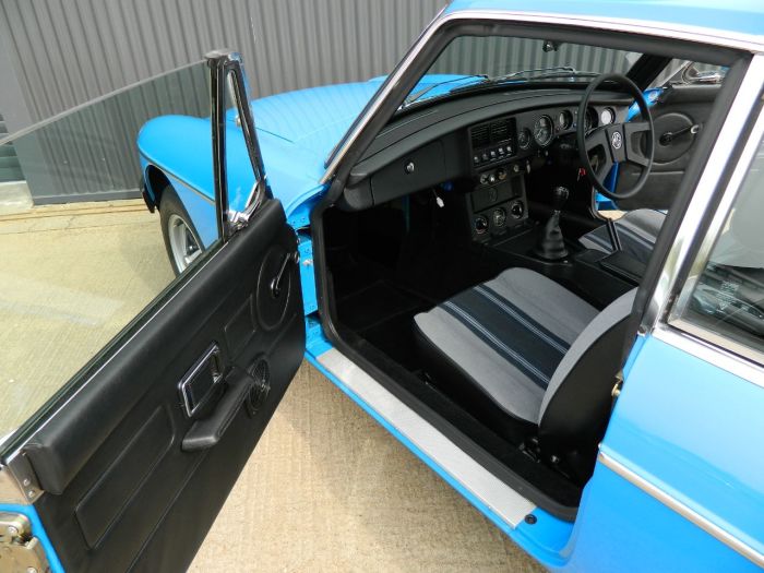 MG MGB 1.8 GT Coupe Petrol Pageant Blue
