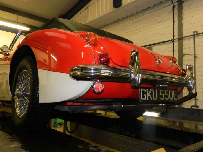 Austin Healey 2.9 3000 MKIII Sports Petrol Colorado Red Over Old English White
