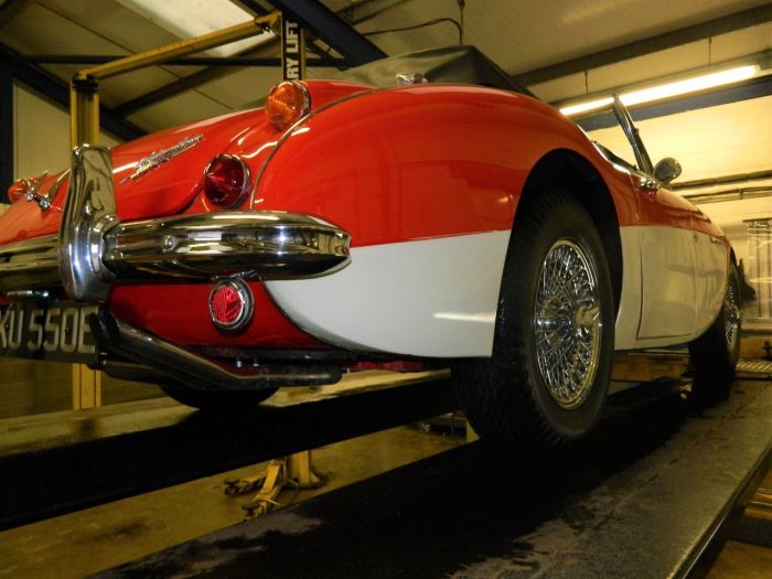 Austin Healey 2.9 3000 MKIII Sports Petrol Colorado Red Over Old English White